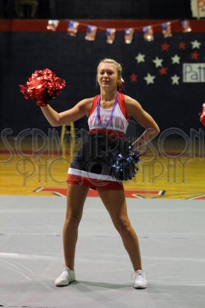 8-28 WA Pep Rally 051.JPG - SCRIVENER D300